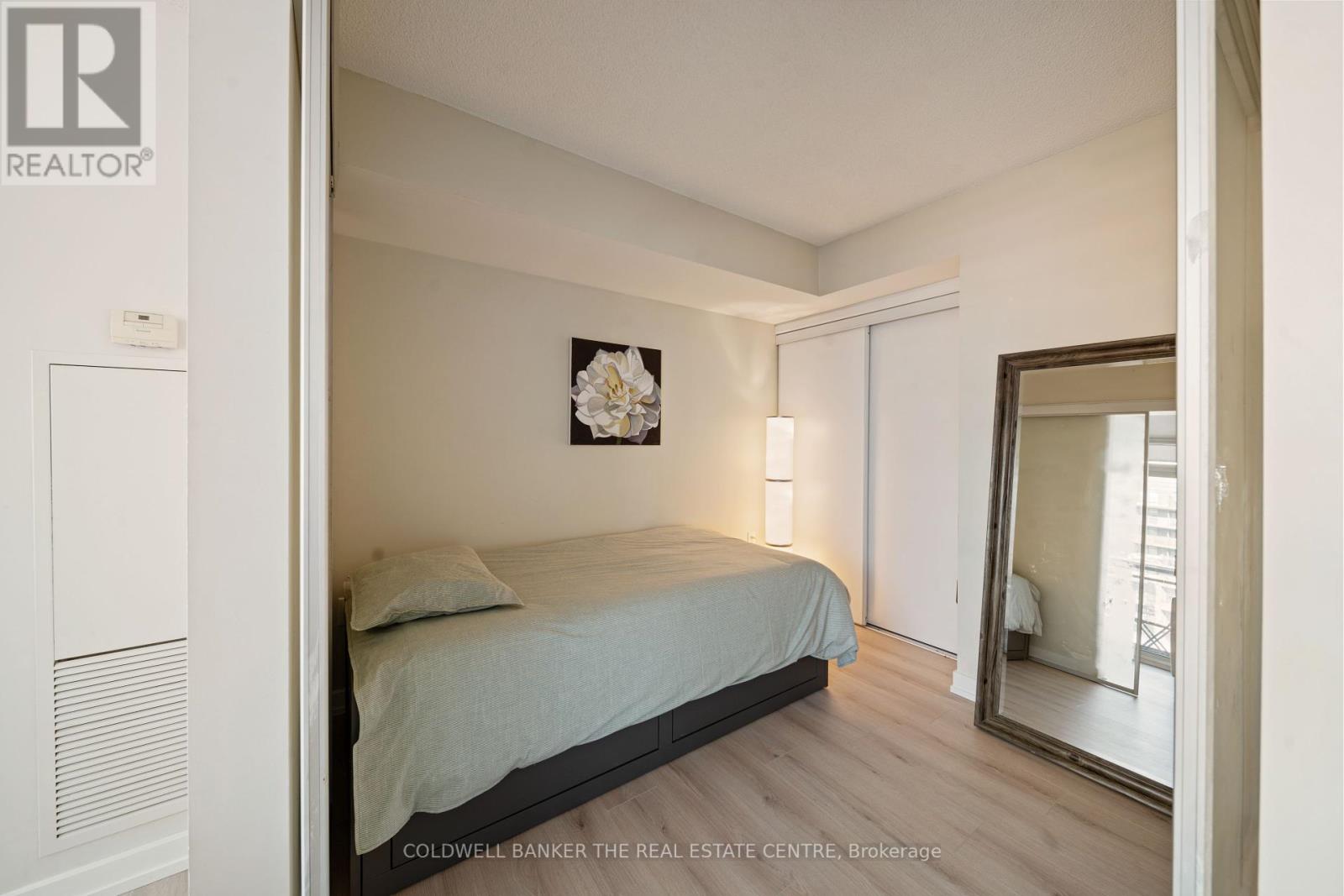 1207 - 8 Telegram Mews, Toronto, Ontario  M5V 3Z5 - Photo 23 - C12201731