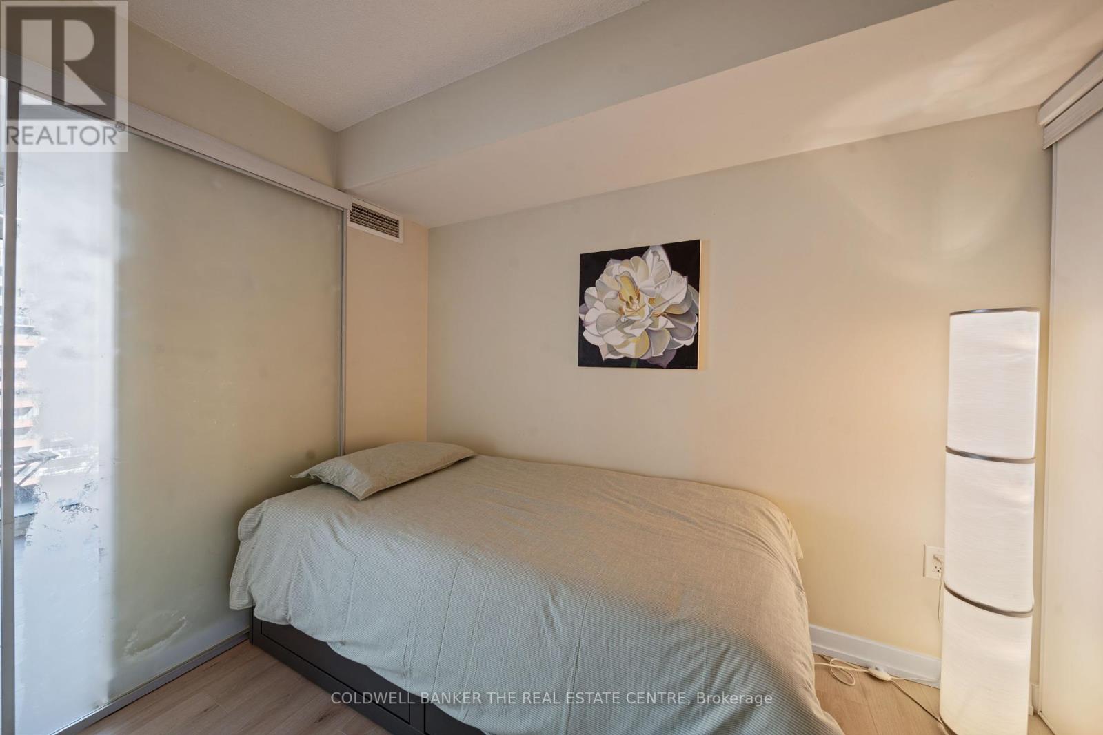1207 - 8 Telegram Mews, Toronto, Ontario  M5V 3Z5 - Photo 24 - C12201731