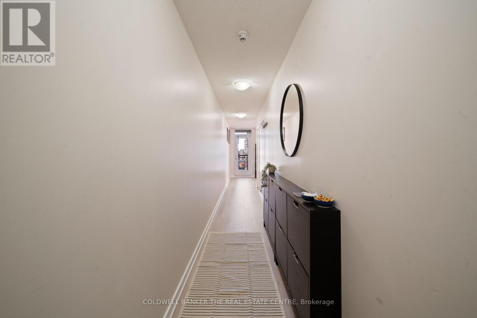 1207 - 8 Telegram Mews, Toronto, Ontario  M5V 3Z5 - Photo 5 - C12201731