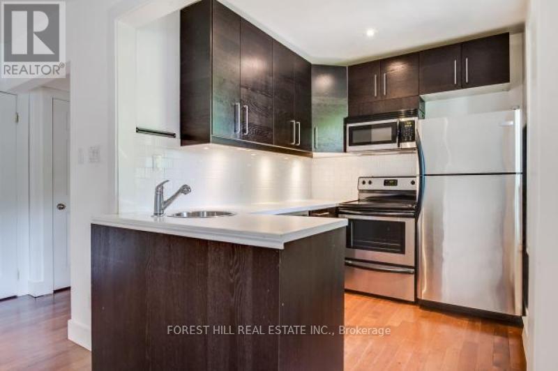 2 - 151 Walmer Road, Toronto, Ontario  M5R 2X8 - Photo 7 - C12201732