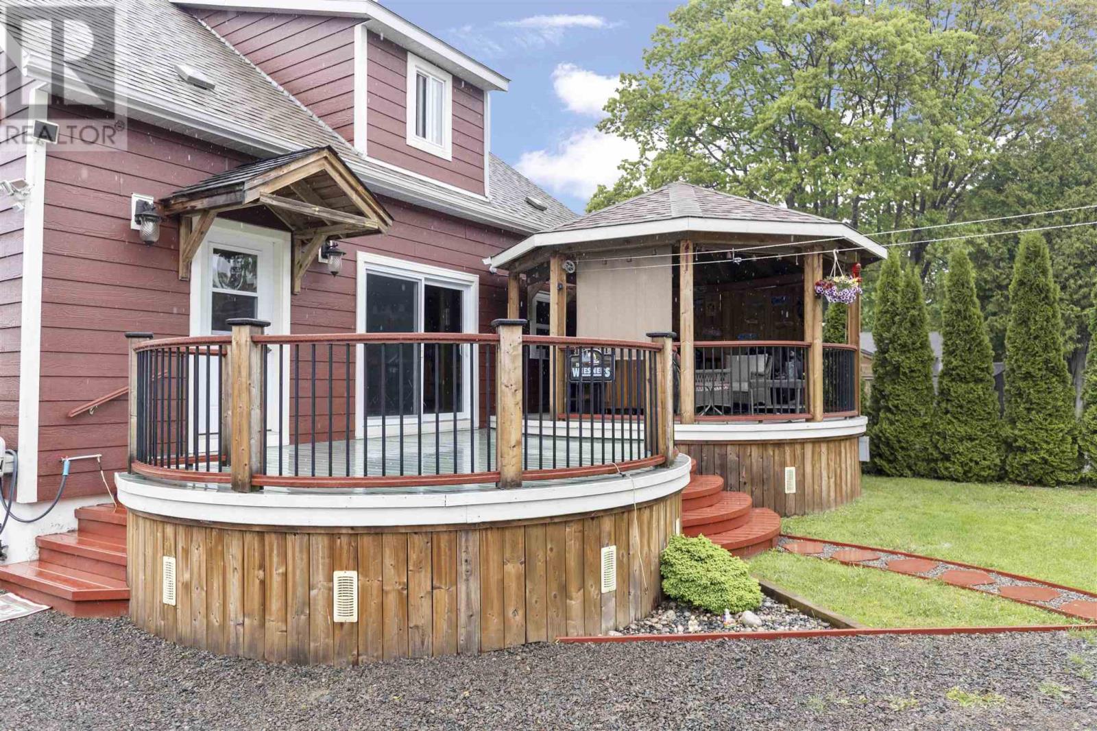23 Longview Ave, Blind River, Ontario  P0R 1B0 - Photo 4 - SM251418