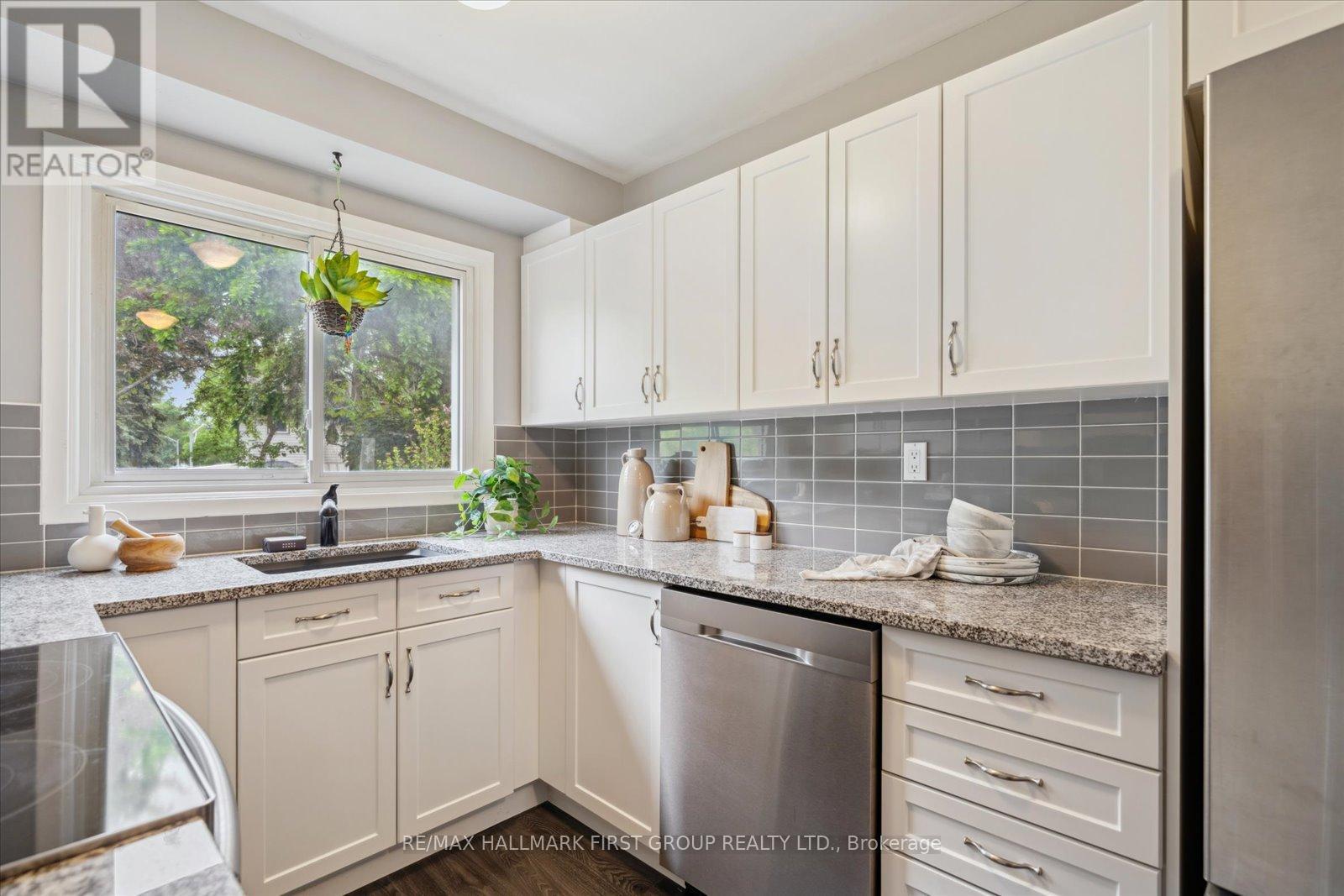 1108 Culross Avenue, Pickering, Ontario  L1V 2W7 - Photo 7 - E12201535