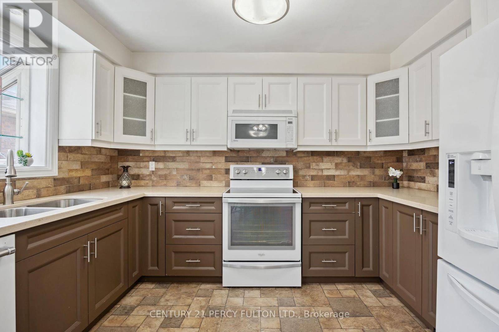 53 Sandringham Drive, Clarington, Ontario  L1E 1X2 - Photo 10 - E12201594