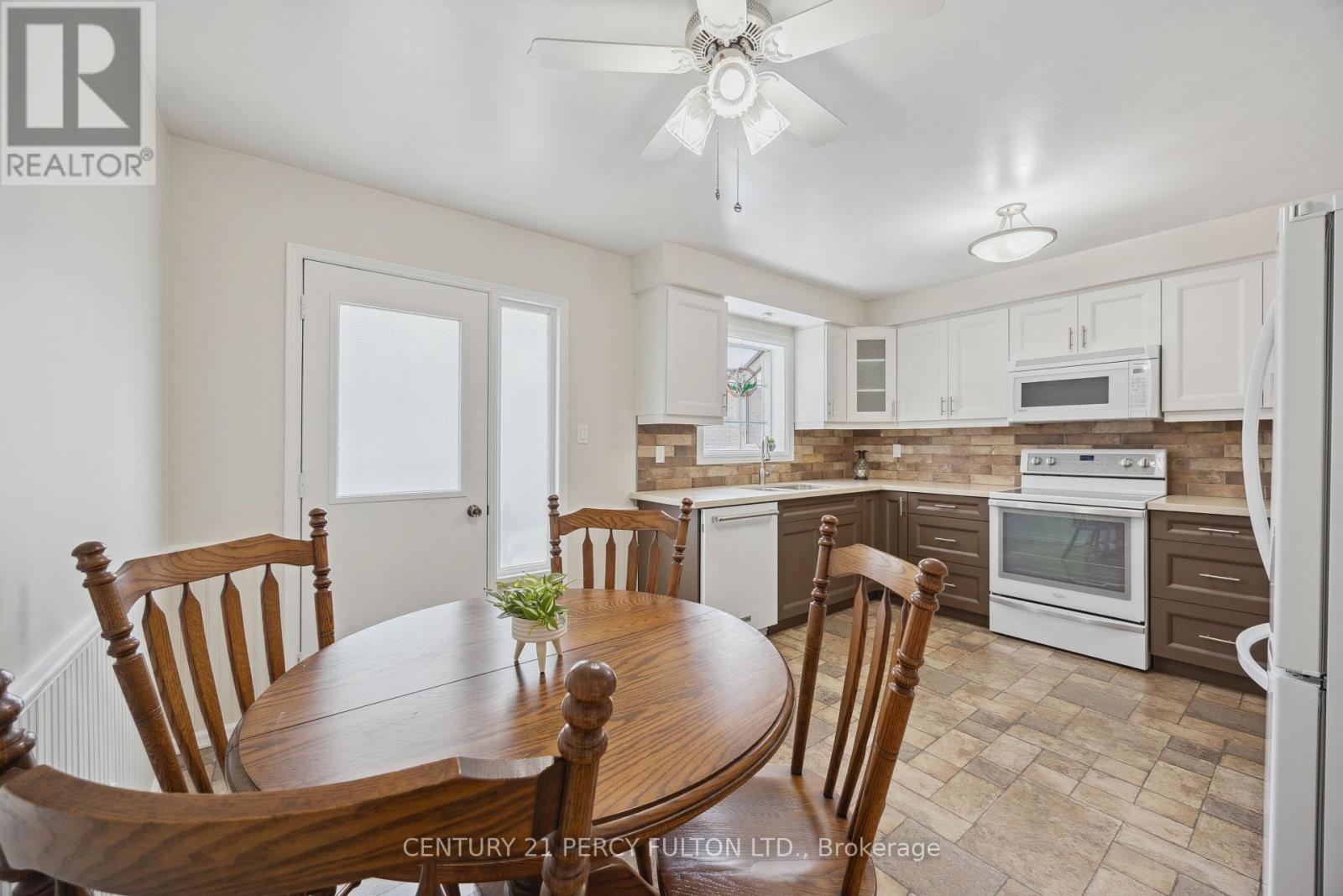 53 Sandringham Drive, Clarington, Ontario  L1E 1X2 - Photo 13 - E12201594
