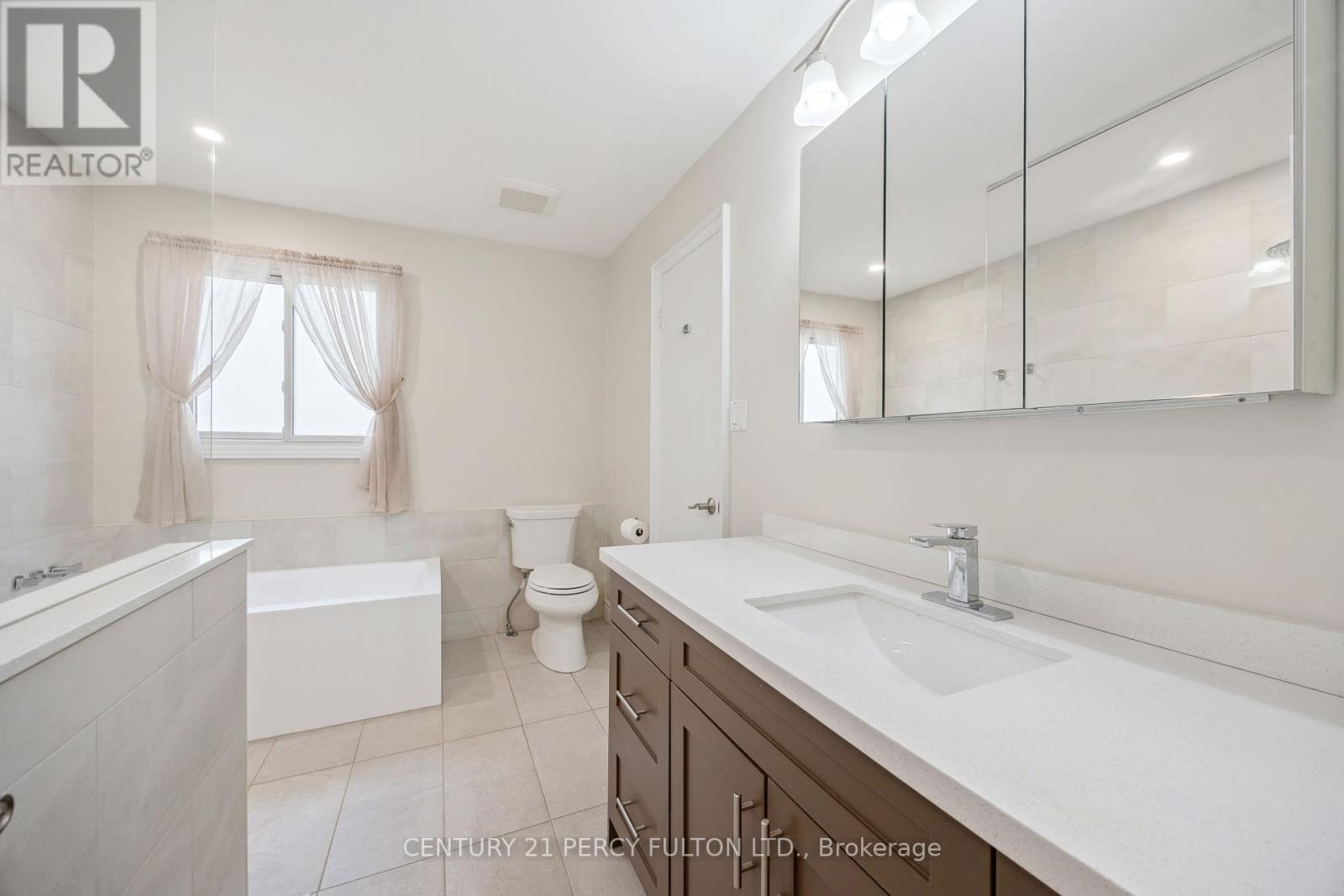 53 Sandringham Drive, Clarington, Ontario  L1E 1X2 - Photo 20 - E12201594