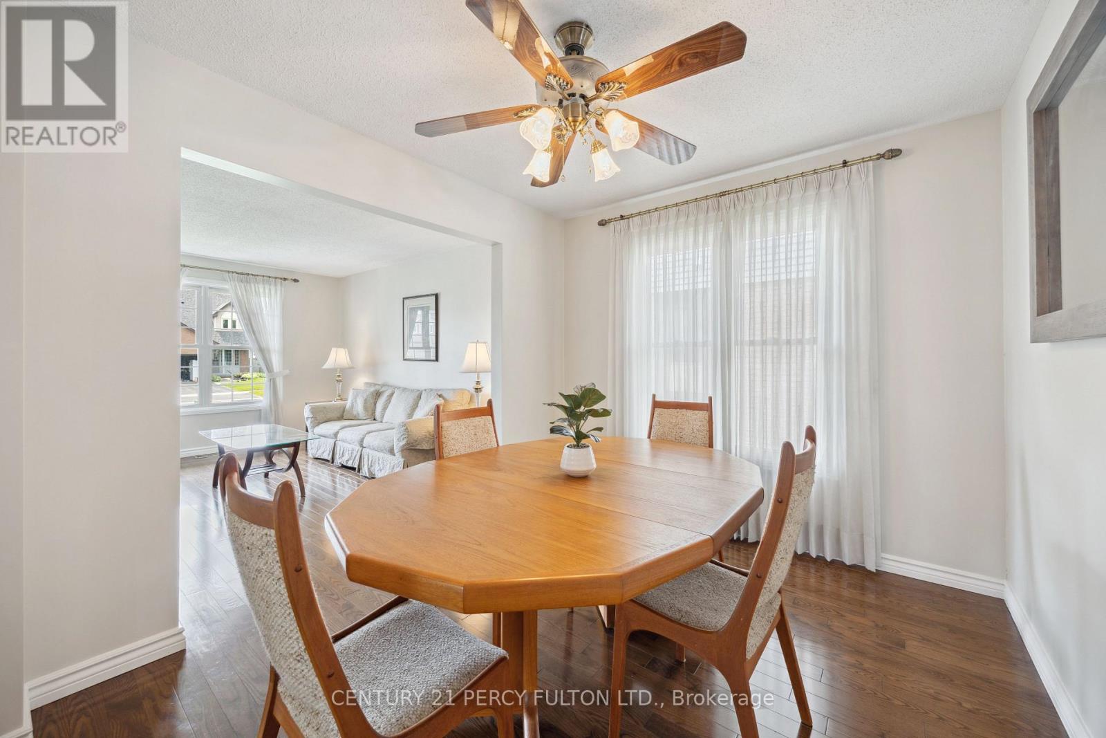 53 Sandringham Drive, Clarington, Ontario  L1E 1X2 - Photo 7 - E12201594