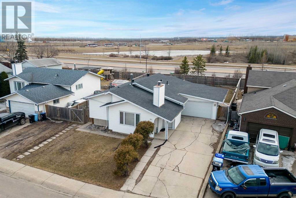Property at 218 Kennedy Crescent image 1
