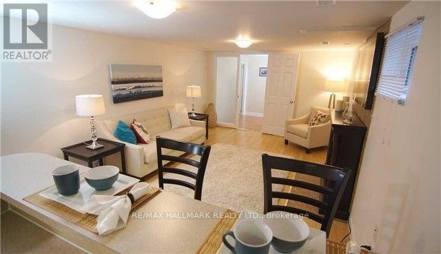 Main Fl - 8 Corbett Crescent, Aurora (Aurora Highlands), Ontario  L4G 2G1 - Photo 5 - N12201576