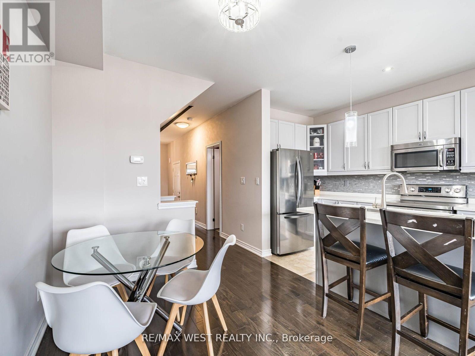 46 Gosnel Circle, Bradford West Gwillimbury (Bradford), Ontario  L3Z 2A5 - Photo 11 - N12201629