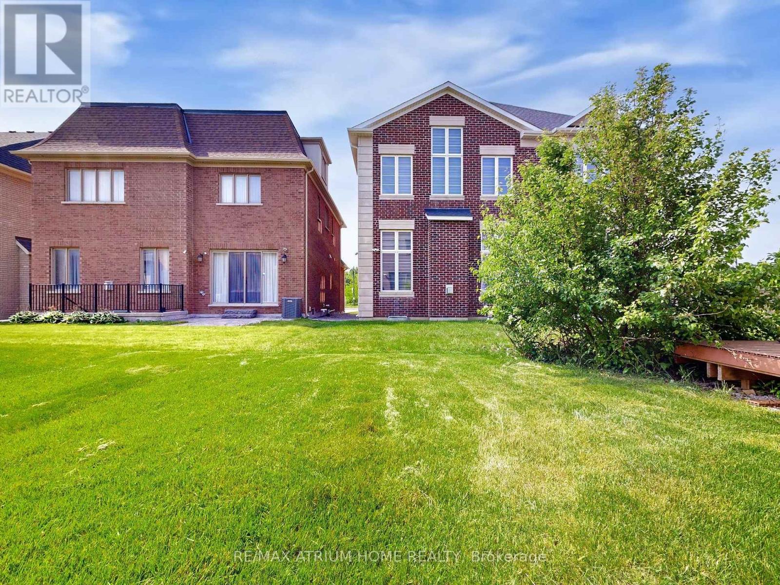 7 Orbit Avenue, Richmond Hill, Ontario  L4C 4Z2 - Photo 50 - N12201660