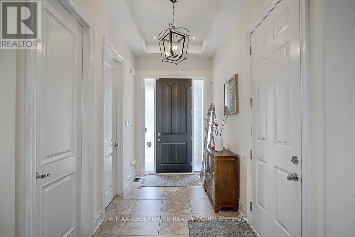 65 Abner Miles Drive, Vaughan, Ontario  L6A 4X5 - Photo 2 - N12201682