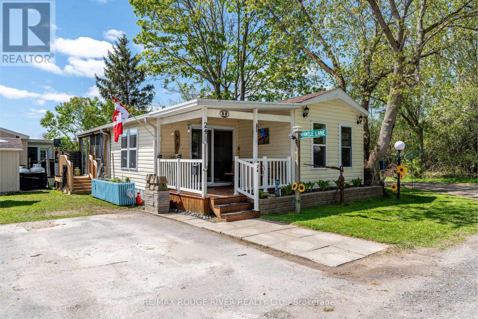 D24 - 153 County Road 27 Road, Prince Edward County, Ontario K0K 1T0 - Photo 4 - X12201771