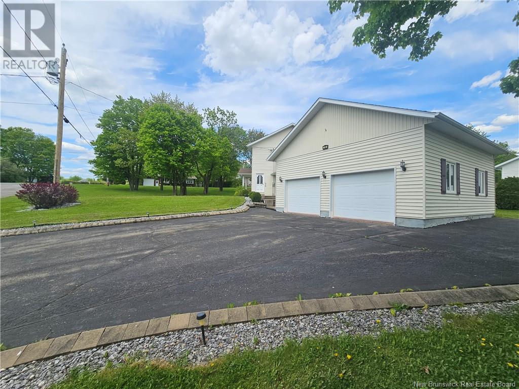 140 Belair Street, Grand-Sault/grand Falls, New Brunswick  E3Y 1B8 - Photo 6 - NB120003