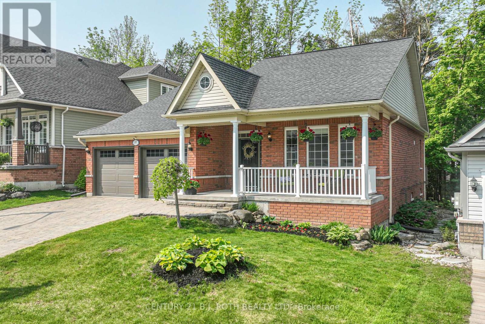 37 Tanglewood Crescent, Oro-Medonte, Ontario  L0L 2L0 - Photo 1 - S12201503