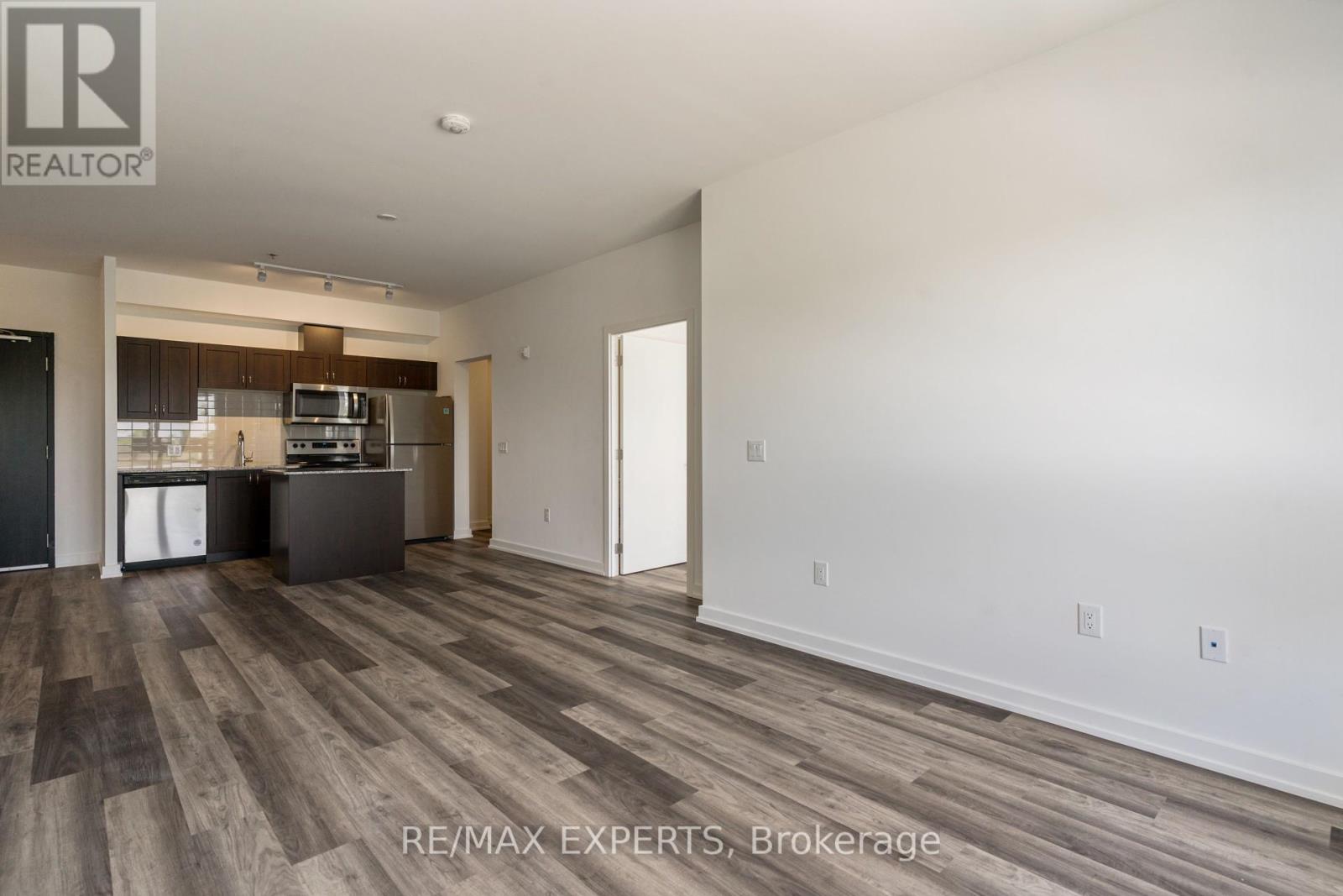 307 - 430 Essa Road, Barrie (Holly), Ontario  L4N 9C6 - Photo 15 - S12201562