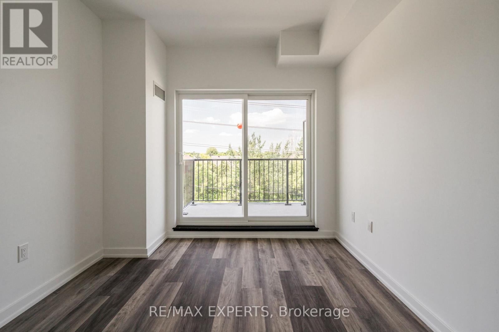 307 - 430 Essa Road, Barrie (Holly), Ontario  L4N 9C6 - Photo 18 - S12201562