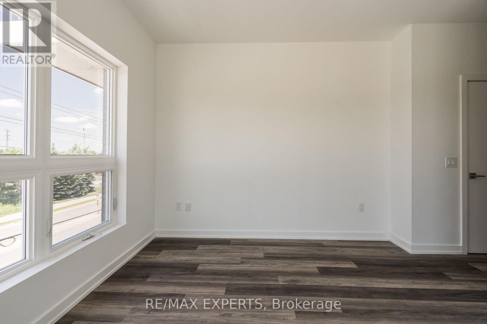 307 - 430 Essa Road, Barrie (Holly), Ontario  L4N 9C6 - Photo 34 - S12201562