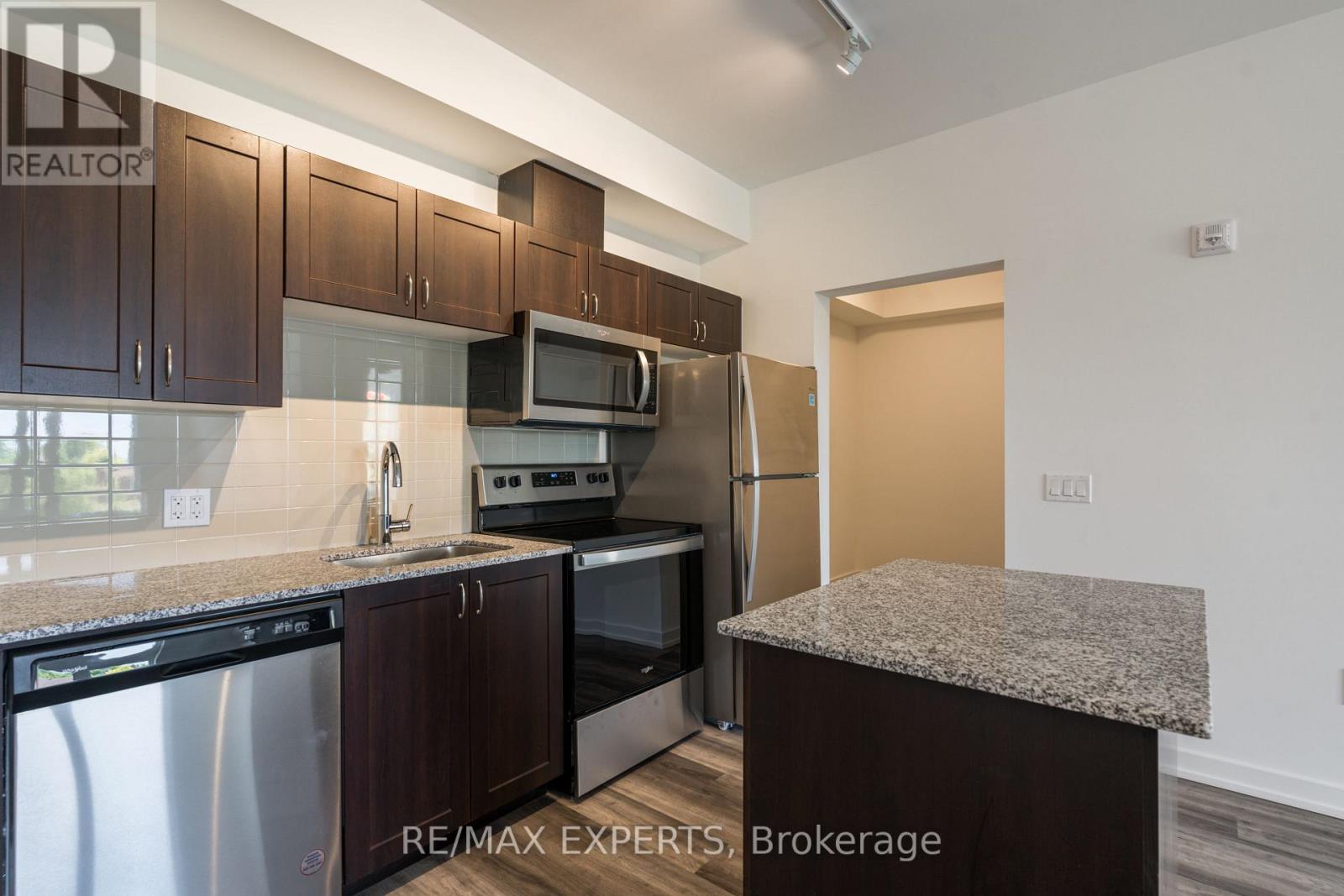 307 - 430 Essa Road, Barrie (Holly), Ontario  L4N 9C6 - Photo 4 - S12201562