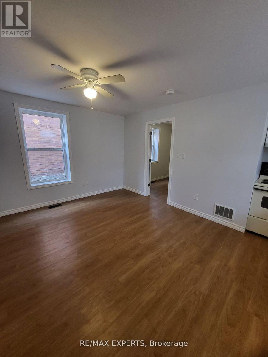 62 West Street S, Orillia, Ontario  L3V 5G4 - Photo 9 - S12201577