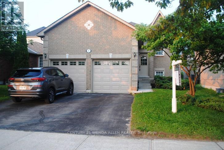 31 SELINE CRESCENT, Barrie, Ontario
