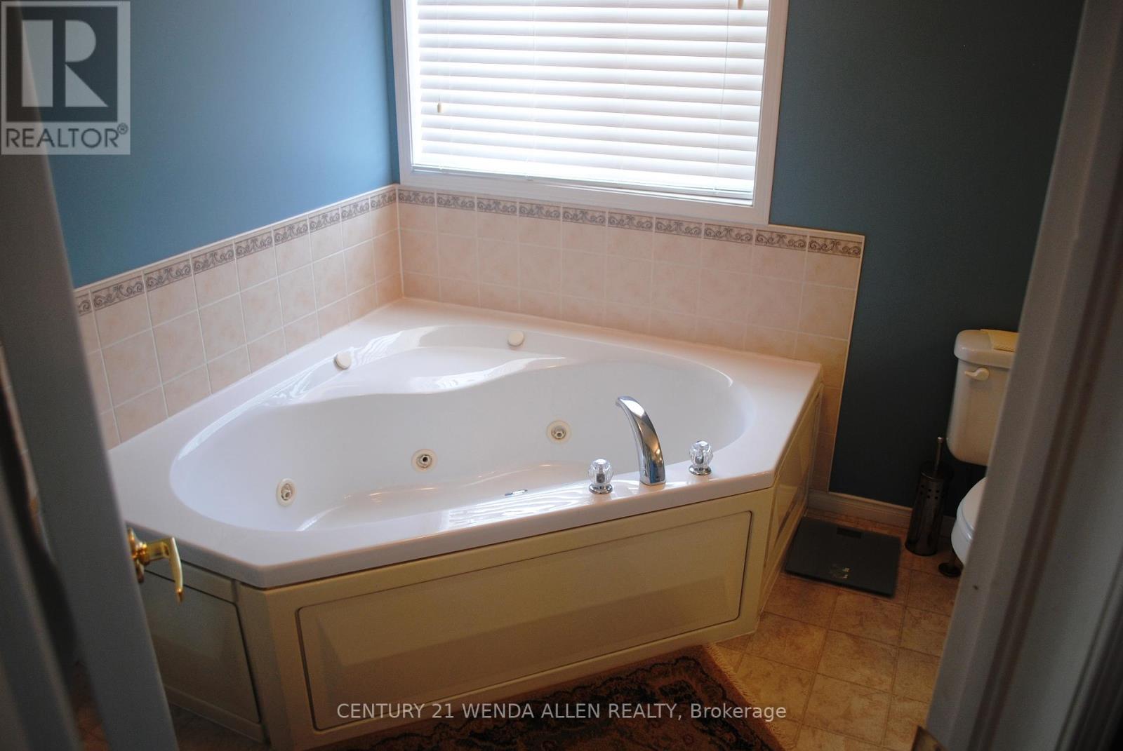 31 Seline Crescent, Barrie, Ontario  L4N 0Y7 - Photo 12 - S12201675