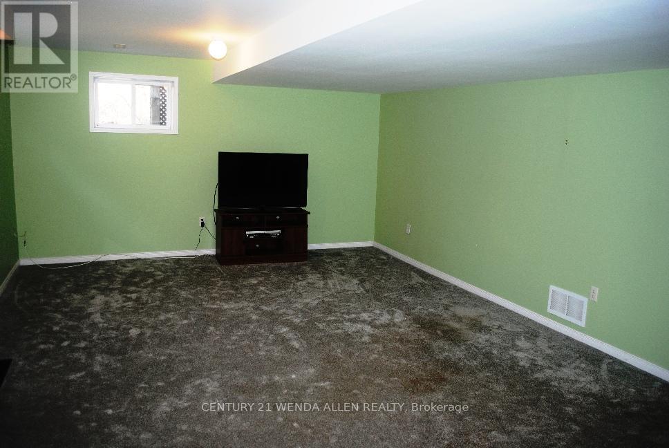 31 Seline Crescent, Barrie, Ontario  L4N 0Y7 - Photo 21 - S12201675