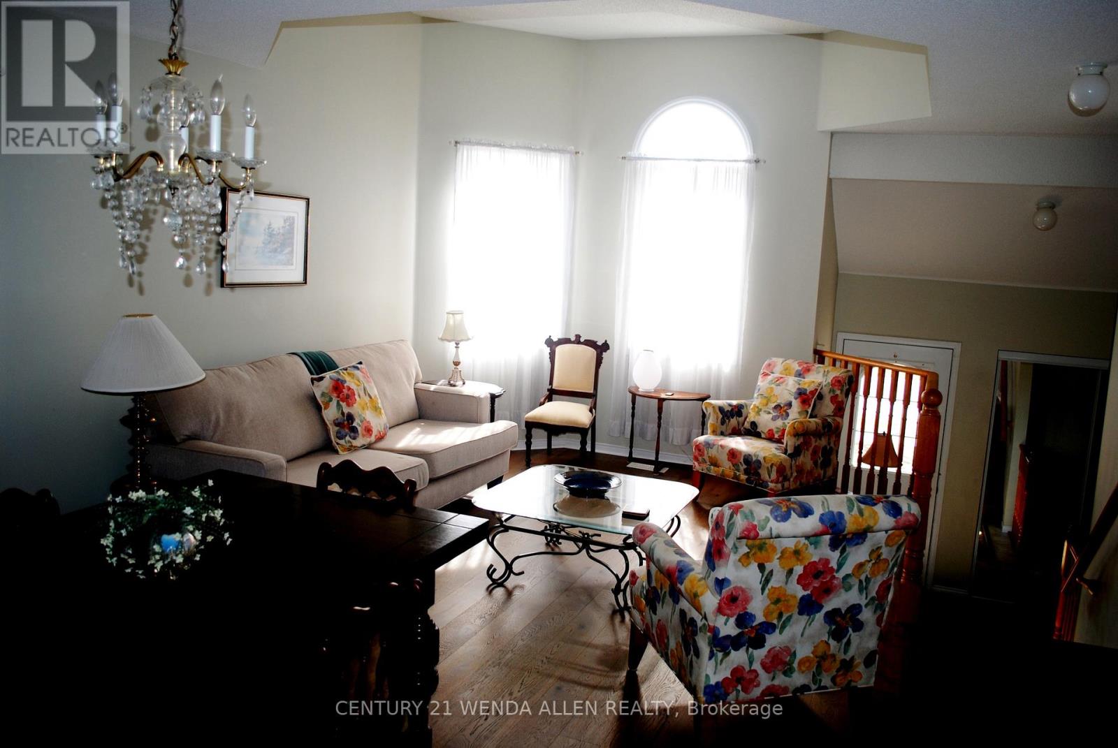 31 Seline Crescent, Barrie, Ontario  L4N 0Y7 - Photo 3 - S12201675