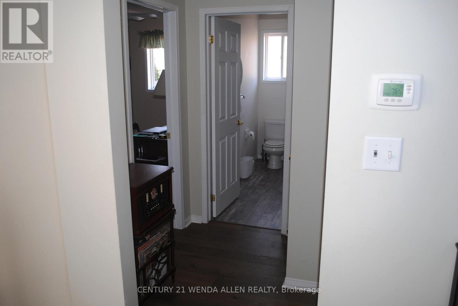 31 Seline Crescent, Barrie, Ontario  L4N 0Y7 - Photo 9 - S12201675