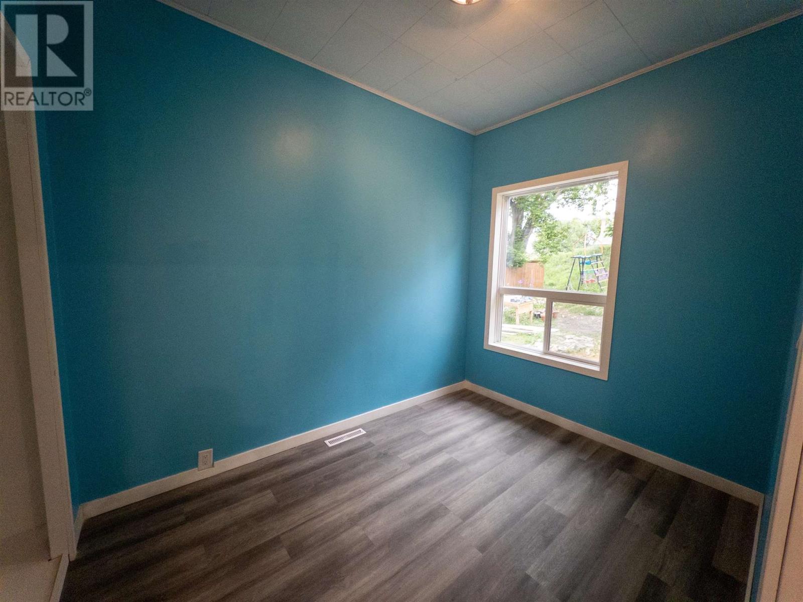 518 Sixth Avenue South, Kenora, Ontario  P9N 2C5 - Photo 10 - TB251535
