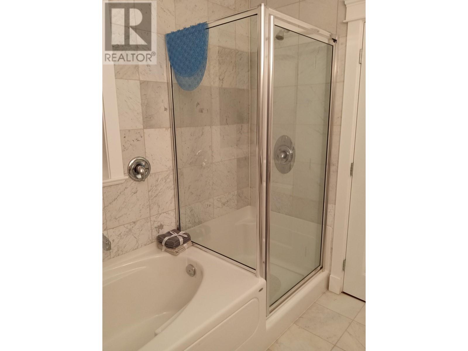 764 Gerussi Lane, Gibsons, British Columbia  V0N 1V7 - Photo 16 - R3011712