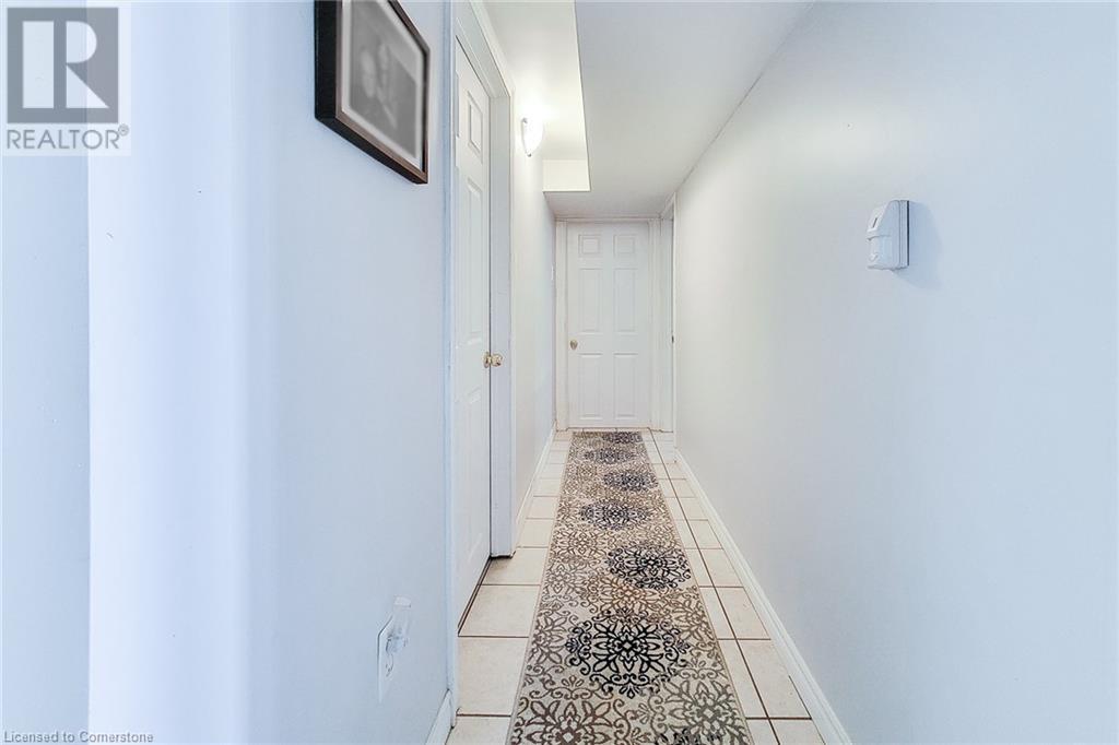 8 Basswood Court, Stoney Creek, Ontario  L8E 2V1 - Photo 33 - 40736421