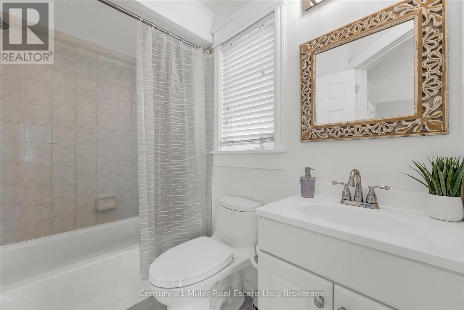 138 Gatwick Drive, Oakville (Ro River Oaks), Ontario  L6H 6N3 - Photo 26 - W12201782