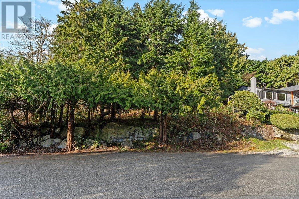 478 Craigmohr Drive, West Vancouver, British Columbia  V7S 1W6 - Photo 8 - R3012208