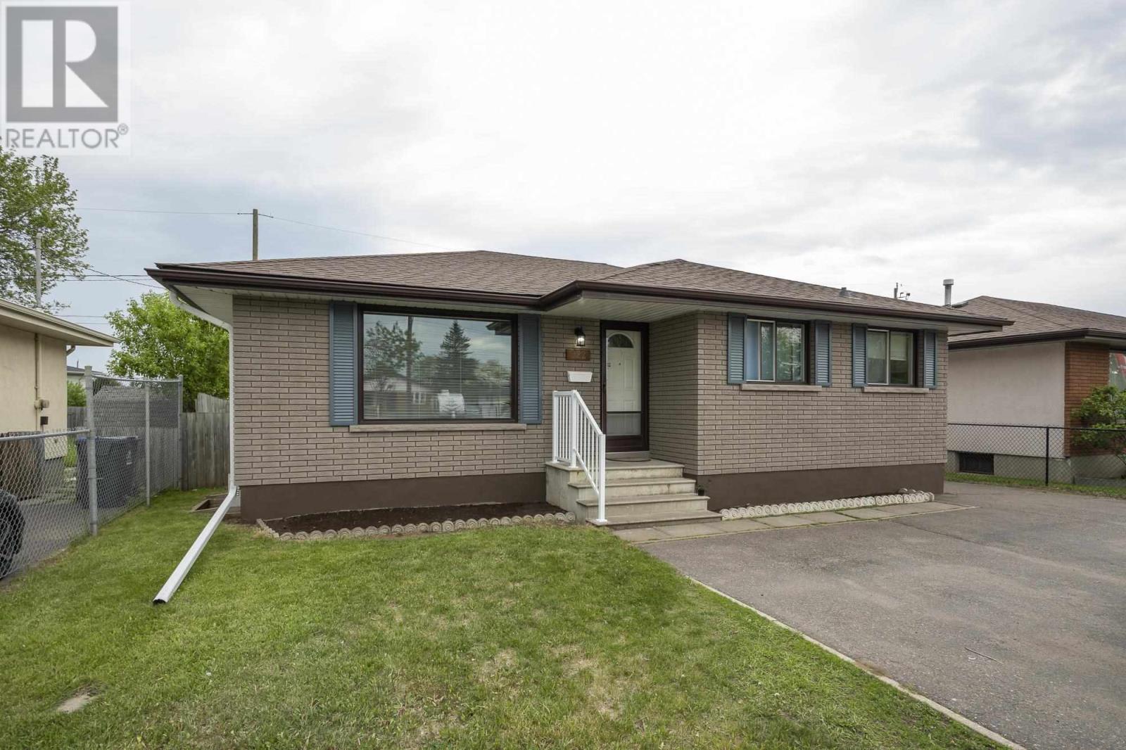Property at 322 James St N image 1