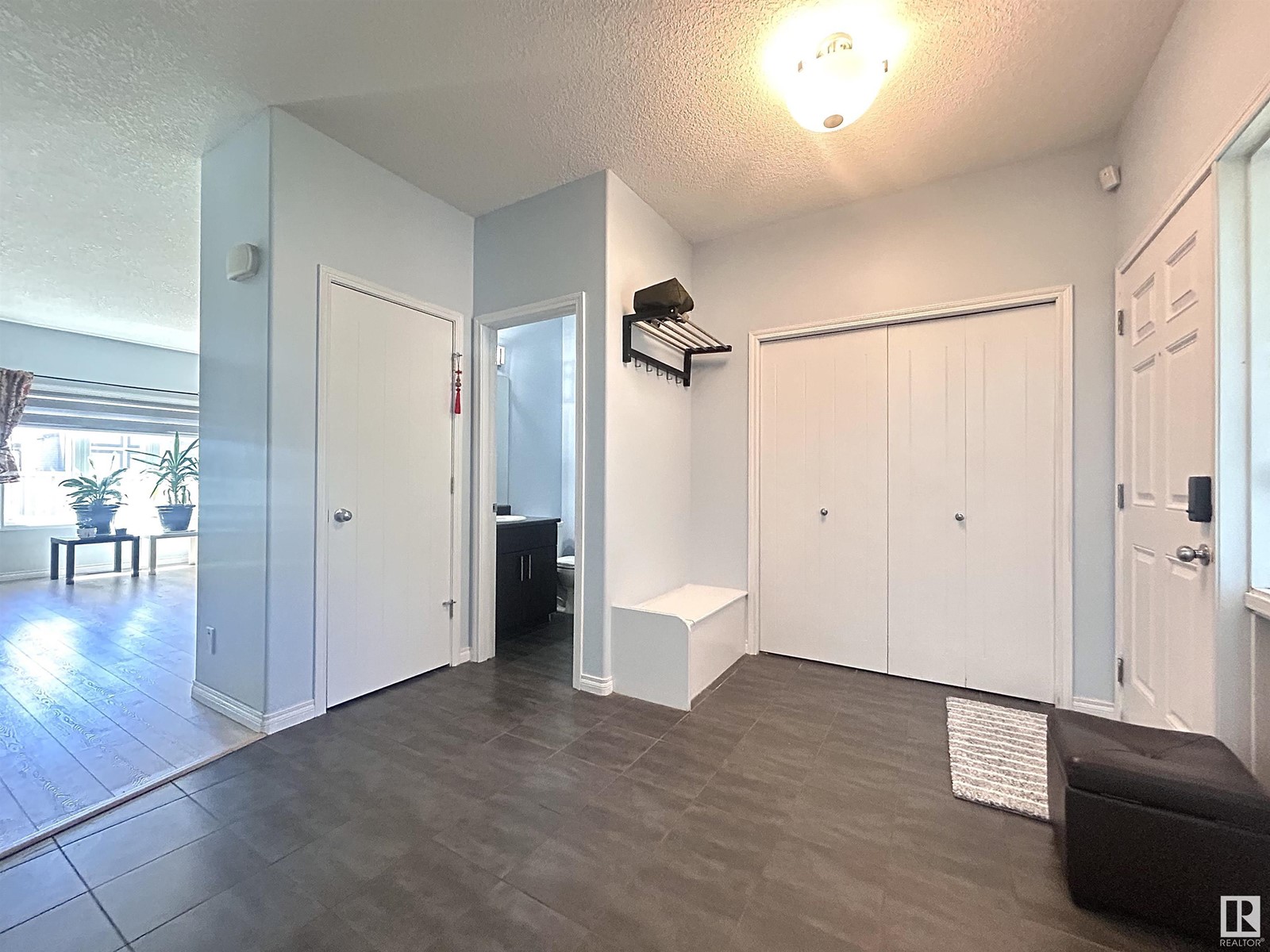 3805 Claxton Cl Sw, Edmonton, Alberta  T6W 1Y5 - Photo 3 - E4440808