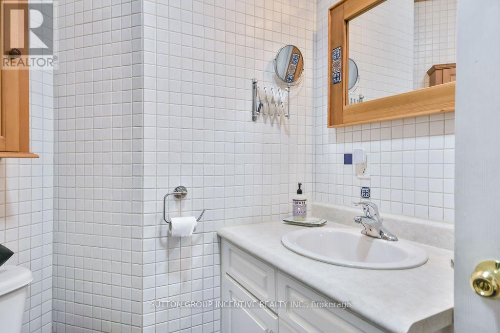 4 Country Club Lane, Oro-Medonte, Ontario  L4M 4Y8 - Photo 31 - S12156042