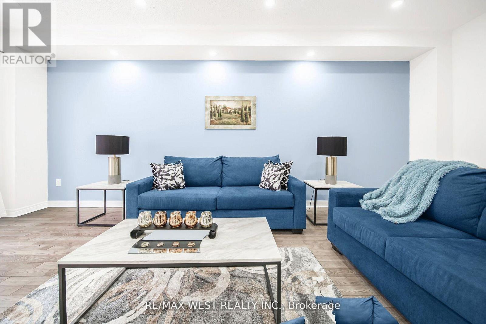 213 Sarah Cline Drive, Oakville, Ontario  L6M 0T8 - Photo 11 - W12201513