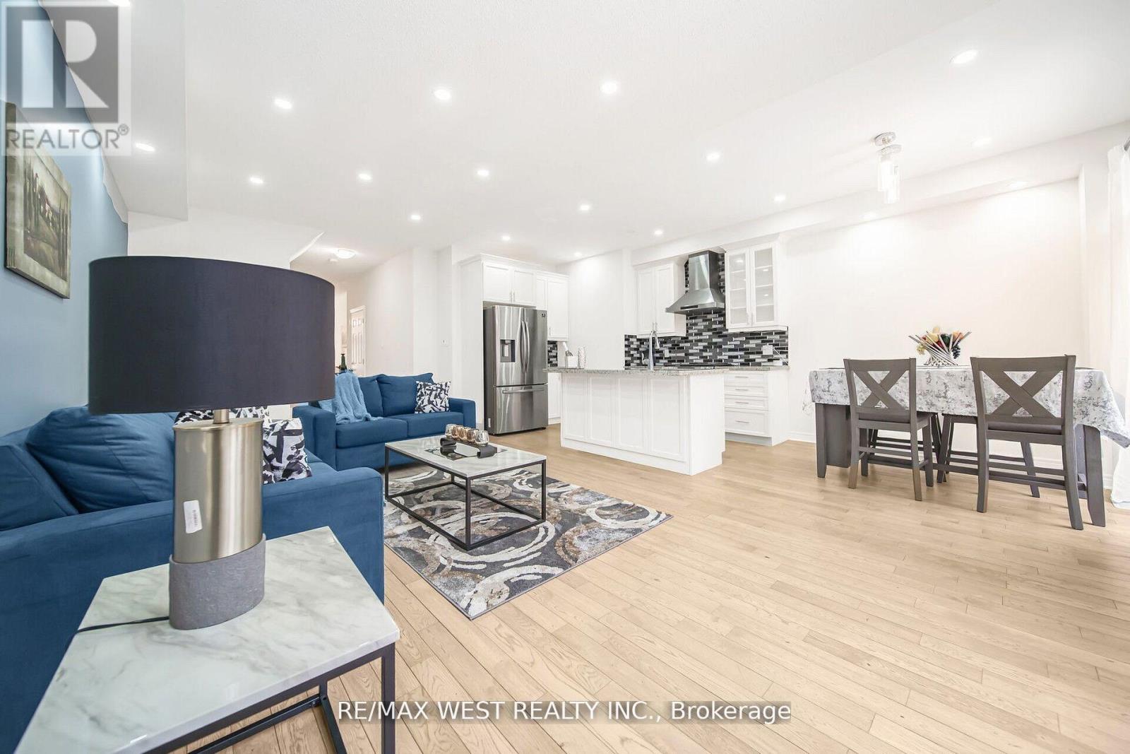213 Sarah Cline Drive, Oakville, Ontario  L6M 0T8 - Photo 14 - W12201513