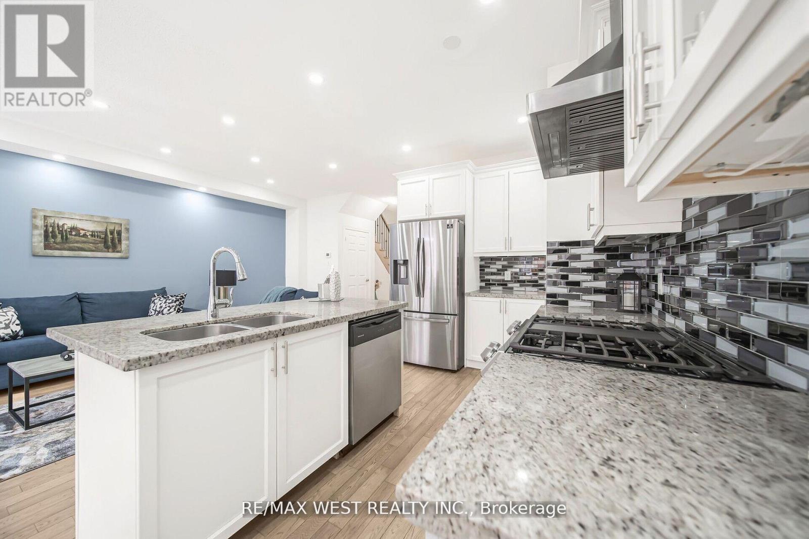 213 Sarah Cline Drive, Oakville, Ontario  L6M 0T8 - Photo 26 - W12201513