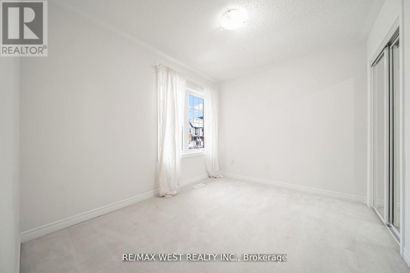 213 Sarah Cline Drive, Oakville, Ontario  L6M 0T8 - Photo 36 - W12201513