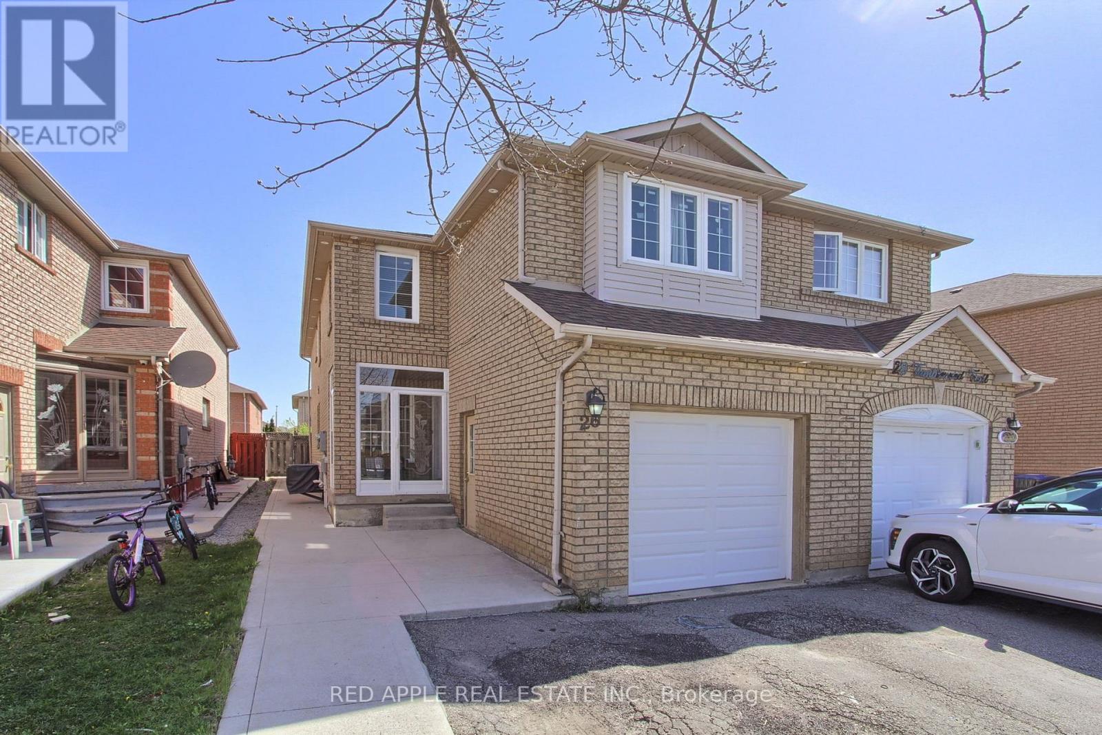 Property at 26 TUMBLEWEED TRAIL image 1