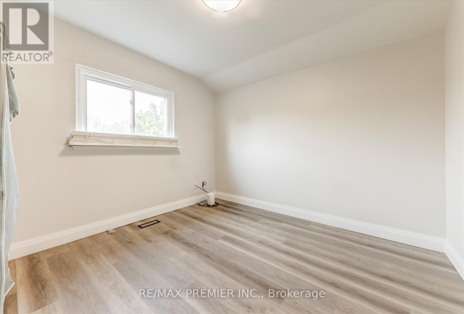 25 Secroft Crescent N, Toronto, Ontario  M3N 1R5 - Photo 26 - W12201523