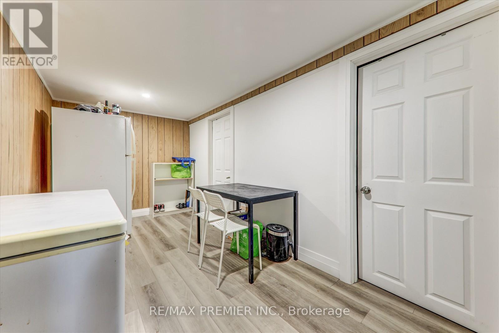 25 Secroft Crescent N, Toronto, Ontario  M3N 1R5 - Photo 29 - W12201523