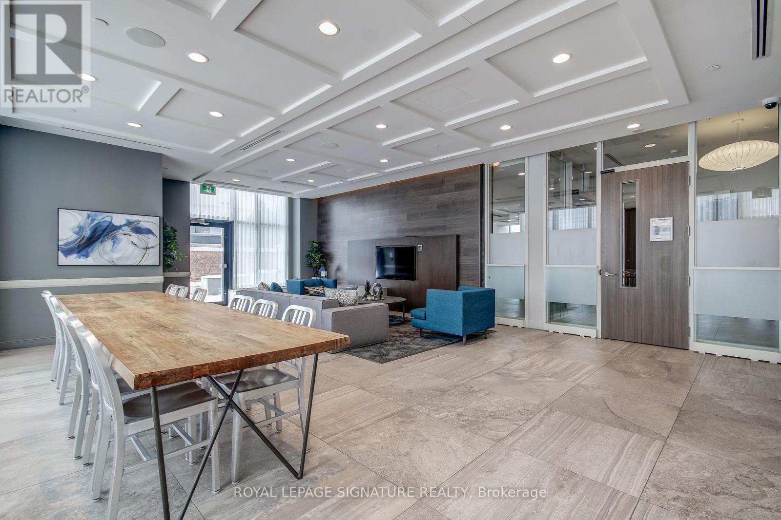 2405 - 2550 Eglinton Avenue W, Mississauga, Ontario  L5M 0Y2 - Photo 16 - W12201528