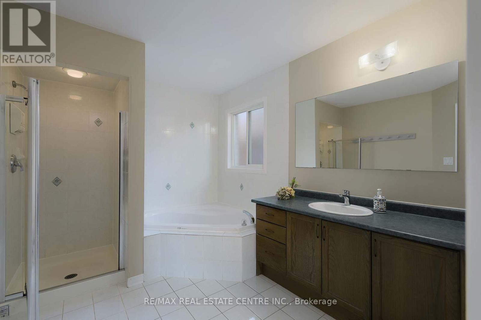 3686 Aruba Place, Mississauga, Ontario  L5M 6Z2 - Photo 15 - W12201547
