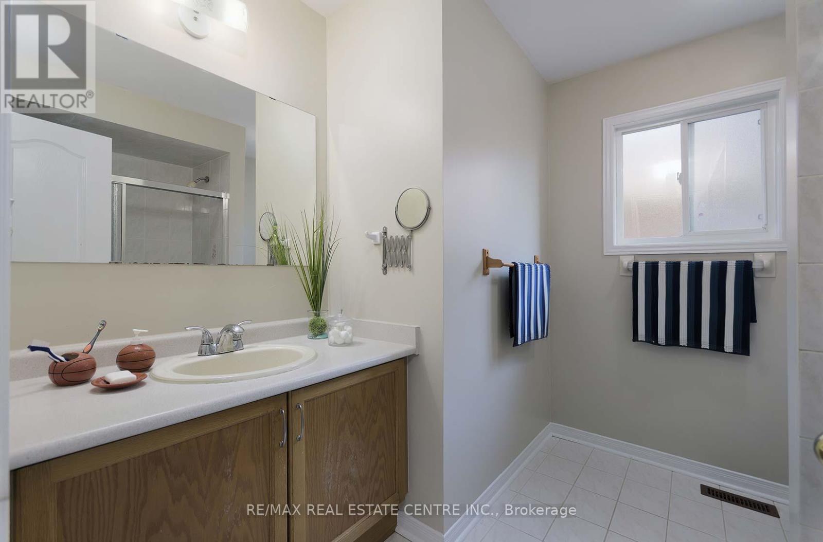 3686 Aruba Place, Mississauga, Ontario  L5M 6Z2 - Photo 20 - W12201547