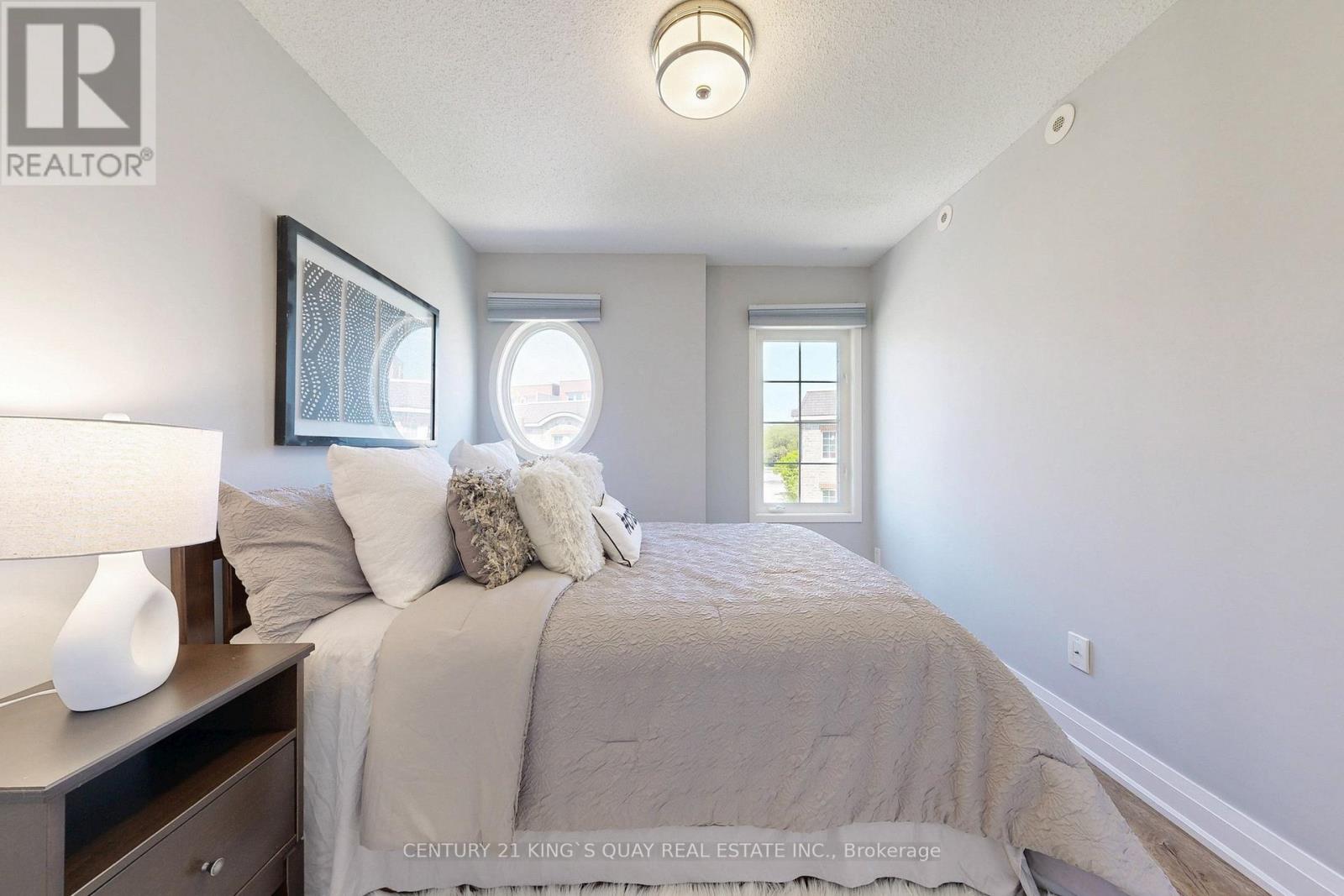 T93 - 9 Windermere Avenue, Toronto, Ontario  M6S 5A4 - Photo 16 - W12201564