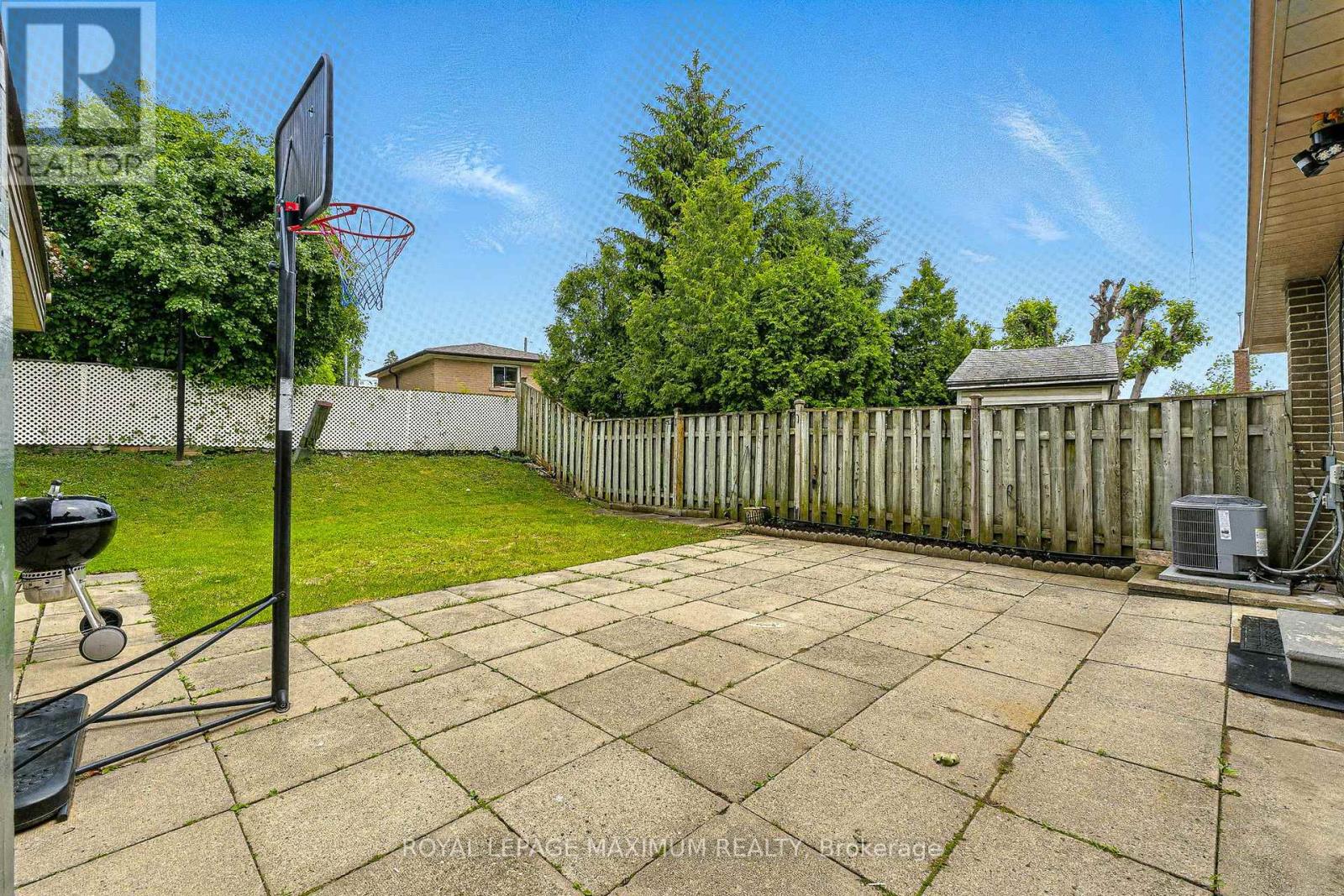 32 Fennimore Crescent, Toronto, Ontario  M3N 1G8 - Photo 34 - W12201677