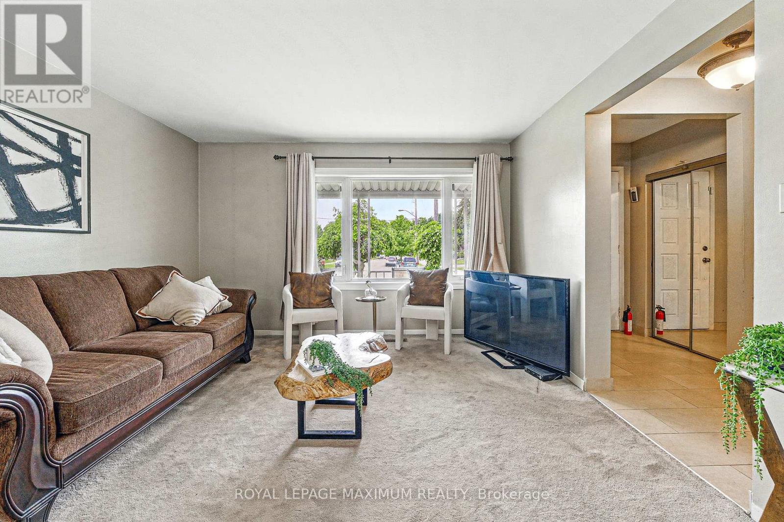 32 Fennimore Crescent, Toronto, Ontario  M3N 1G8 - Photo 8 - W12201677