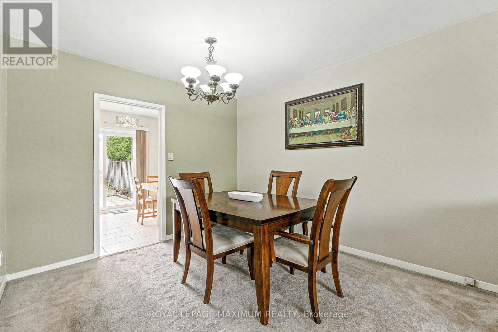 32 Fennimore Crescent, Toronto, Ontario  M3N 1G8 - Photo 9 - W12201677